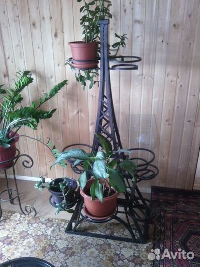 Подставка под цветы