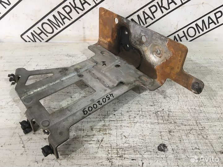 Площадка под акб Ниссан Кашкай j10