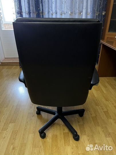 Компьютерный стул