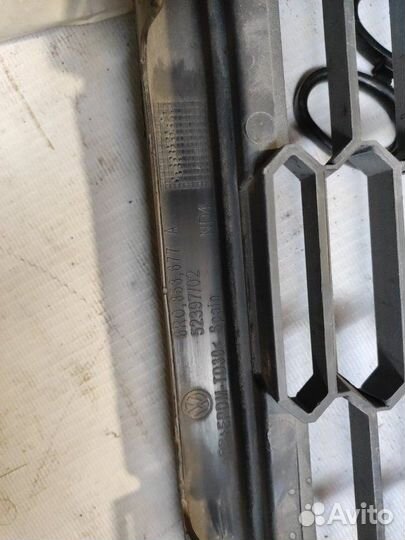 Решетка в бампер передняя Volkswagen Polo хетчбэк