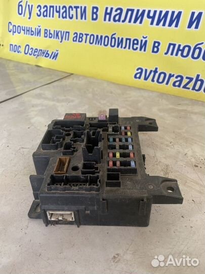 Блок предохранителей Mitsubishi Lancer 9 1.6