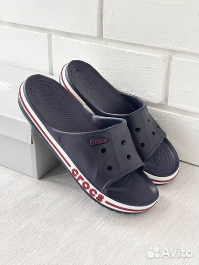 Новые мужские сланцы Crocs