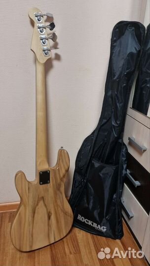 Бас гитара Fabio