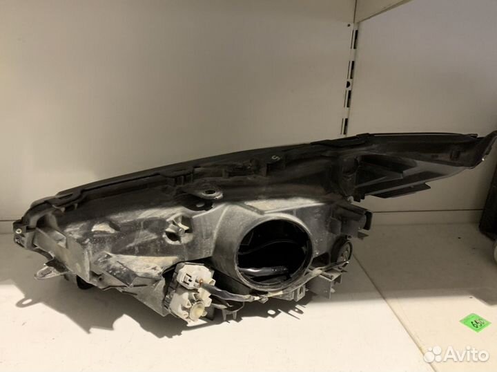 Фара правая Lexus NX