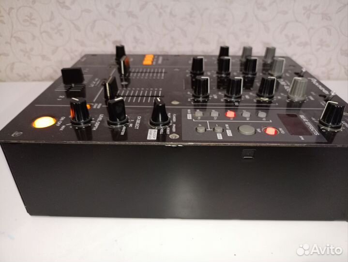 Микшерный пульт Djm