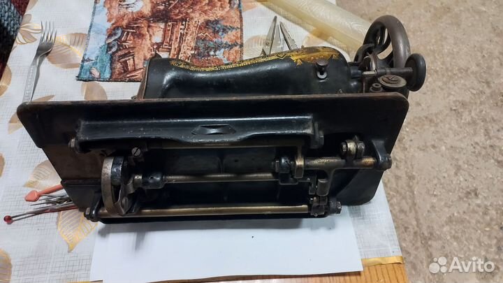 Швейная машина зингер