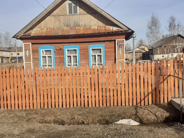 Дом 28,8 м² на участке 10 сот.