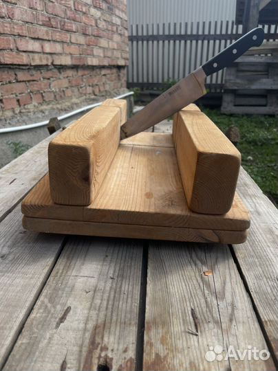 Нож с подставкой
