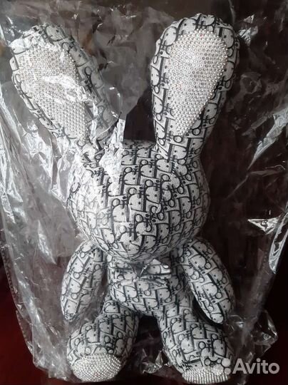 Коллекцинный заяц отДиор,подлинник
