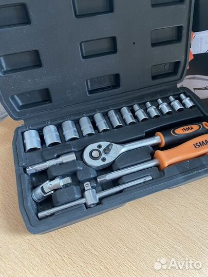 Набор инструментов для ремонта авто