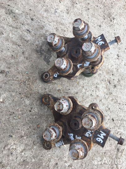 Цапфа задняя Мазда 6 GG 2006