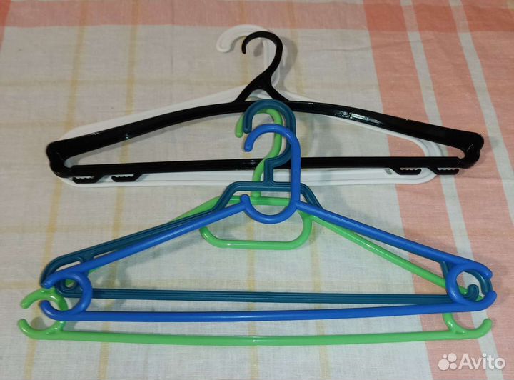 Вешалки плечики
