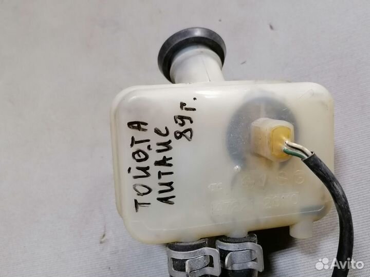 Бачок глав.тормозн.цилиндра Toyota Lite Ace 1989