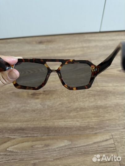 Солнцезащитные очки женские новые