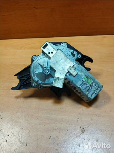 Мотор стеклоочистителя задний Рено Клио 3