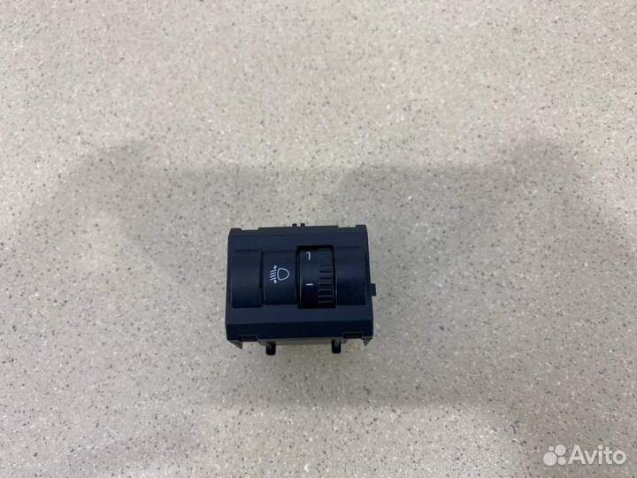 Кнопка корректора фар Skoda Rapid 2013-2020 5JA941