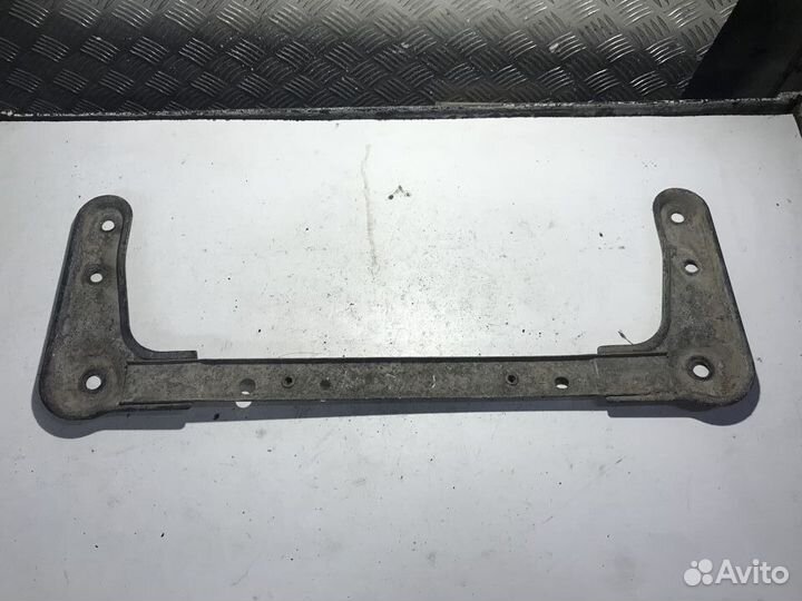 Балка передняя поперечная Renault Megane II