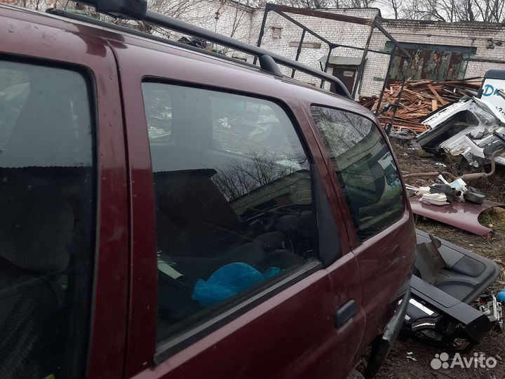 Задняя левая дверь ford escort CLX