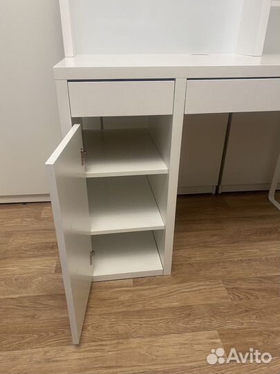 Письменный стол IKEA micke