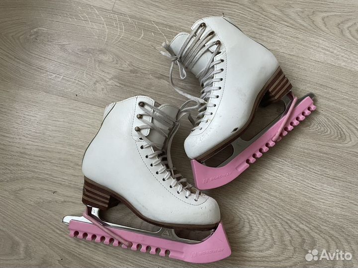 Фигурные коньки jackson freestyle 33 размер (3c)