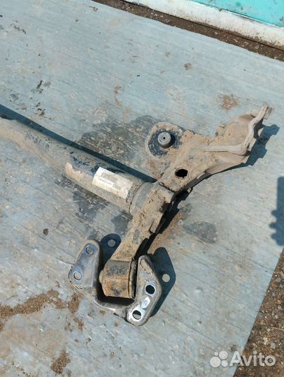 Задняя балка Шевроле Орландо 1