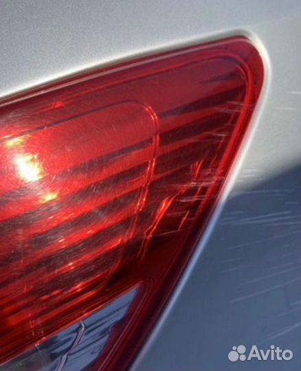 Фонарь задний правый Nissan Almera G15