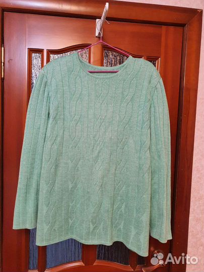 Свитер женский