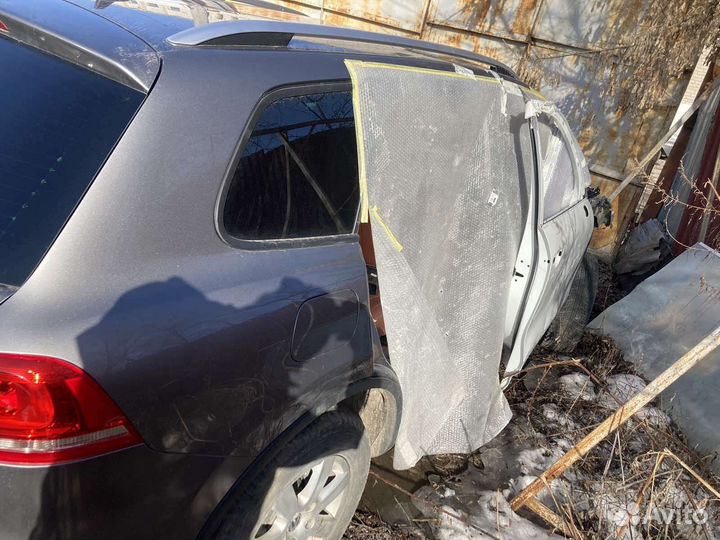 Запчасти на volkswagen touareg nf