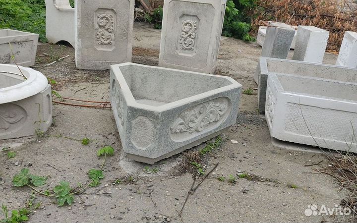 Вазон уличный