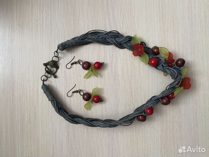 Бижутерия и серьги