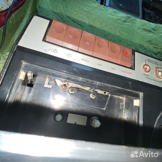 Магнитофон электроника М 302 - 3 (сзр)