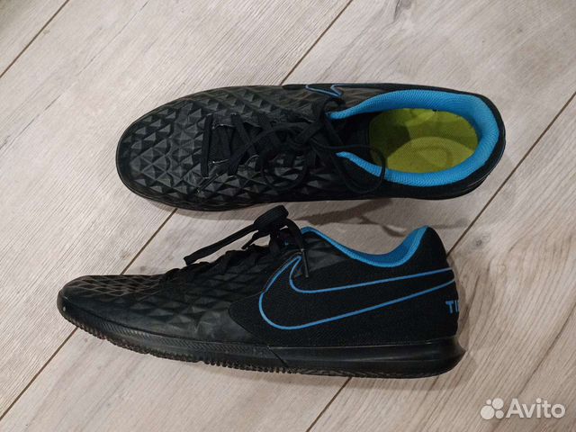 Бутсы Nike