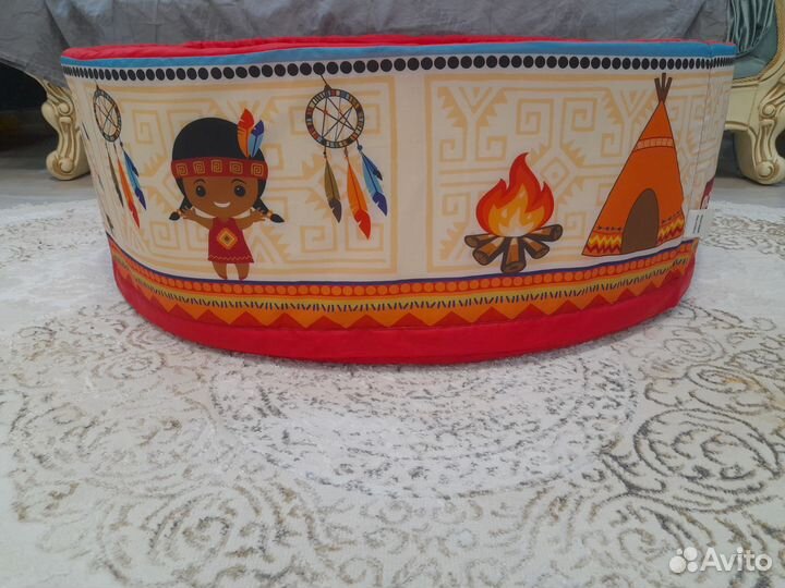 Сухой бассейн с шариками