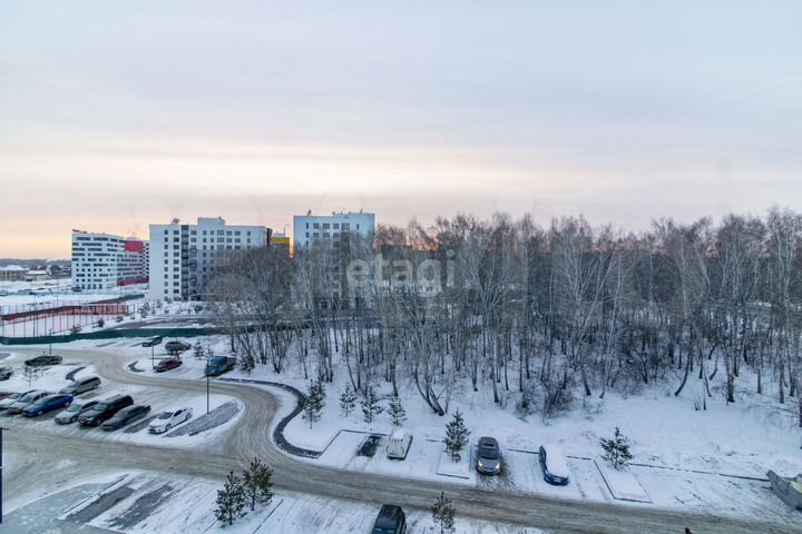 2-к. квартира, 52 м², 6/10 эт.