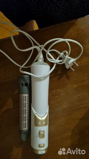 Фен-щетка Philips HP8664 Volumebrush RU