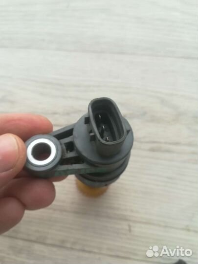 Датчик скорости в коробку toyota + разъем
