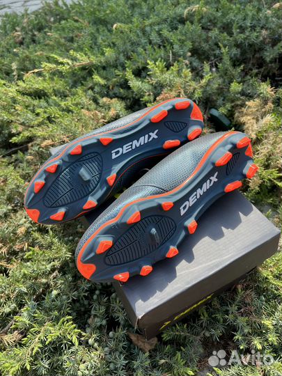 Футбольные бутсы