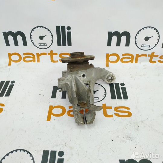 Кулак поворотный передний правый Volkswagen Tiguan