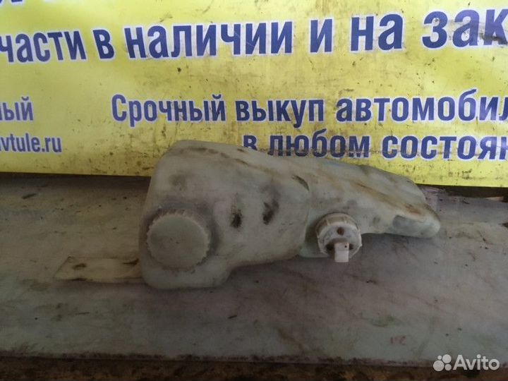 Бачок омывателя LADA 2110