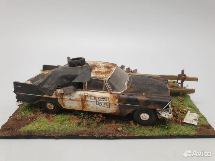 Диорама Plymouth Savoy