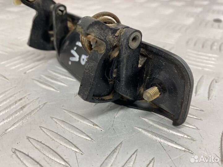 Б/У ручка двери внешняя передний левый Mazda Demio