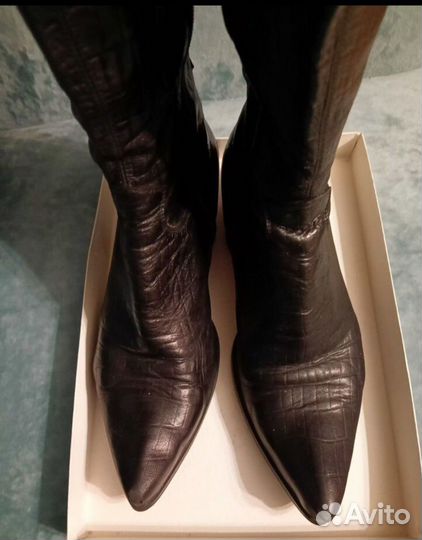 Винтажные казаки кожаные. Vintage р.36 Италия