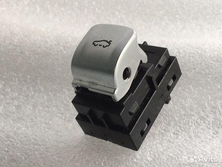 Кнопка открывания багажника Bmw 7 8 X3 X4 X7 G11