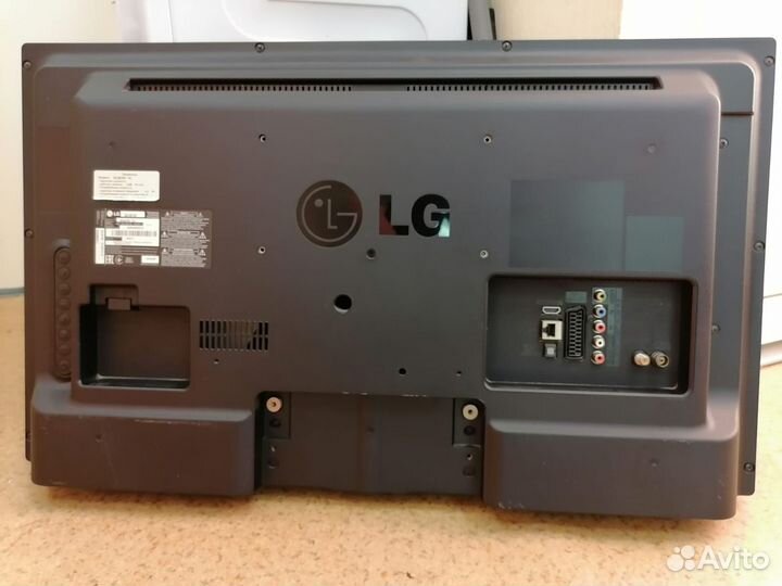 Телевизор LG 32LA615V