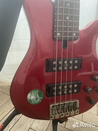 Бас гитара 5 струн yamaha