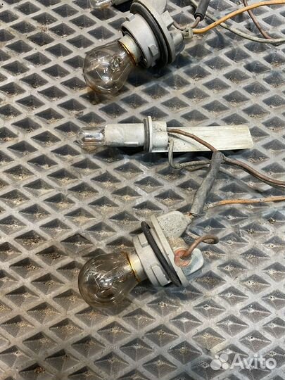 Патрон поворотник+габарит Nissan Primera P12 02г