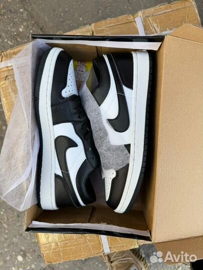 Nike Air Jordan 1