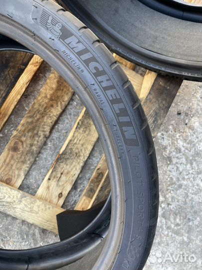 Michelin Pilot Sport 4 S 255/35 R22 99Y