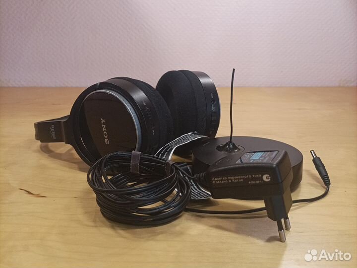 Беспроводные наушники sony mdr-rf810r