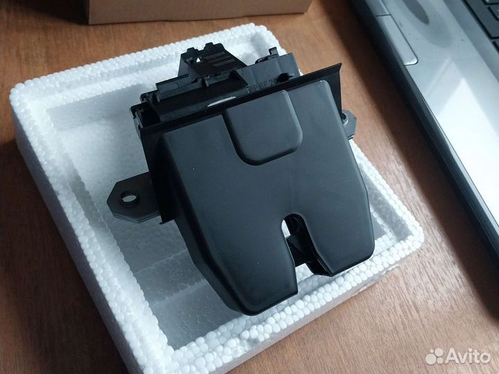Замок багажника ford focus 2